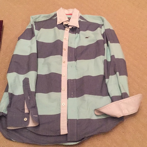 🎉New Year Sale Both Shirts for $45 Vineyard & AE - Picture 3 of 8